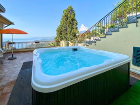 Luxury apartment sea view, Taormina